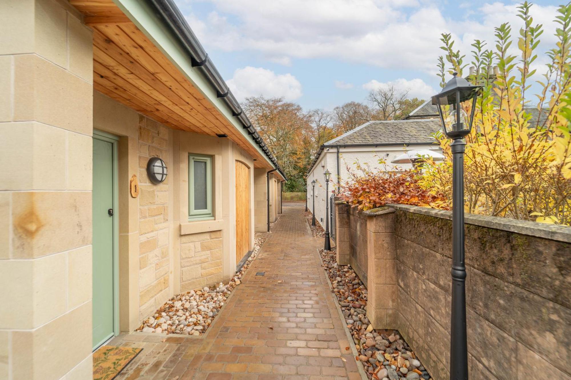 Bankton House Hotell Livingston Exteriör bild